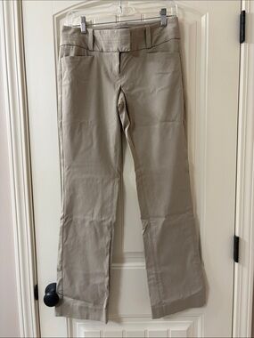 The Limited Straight Leg Pants in Khaki